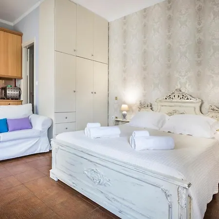 דירה Central Apartment *